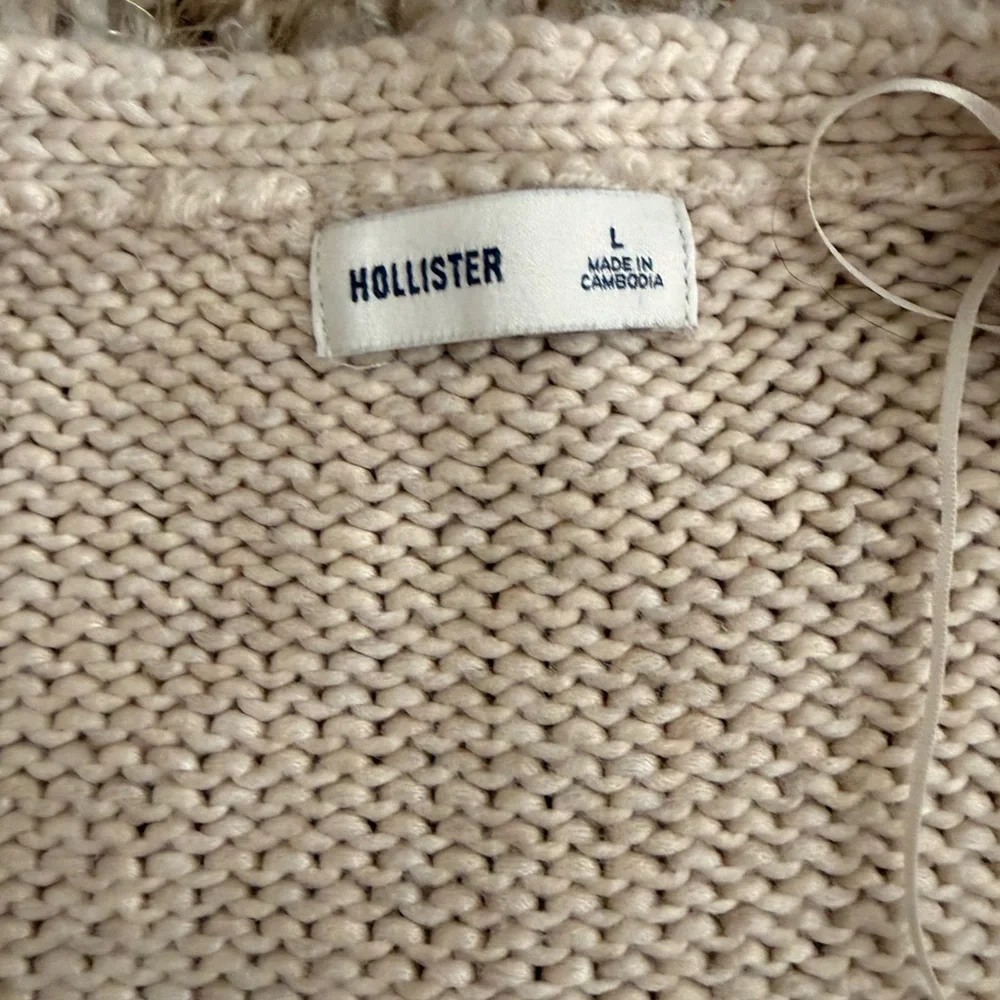 Hollister Cream Knit Cardigan - Picture 3 of 3